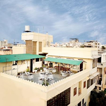 The Kesar Niwas Otel Udaipur Dış mekan fotoğraf