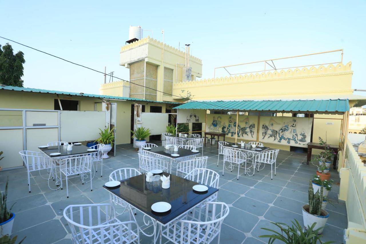 The Kesar Niwas Otel Udaipur Dış mekan fotoğraf