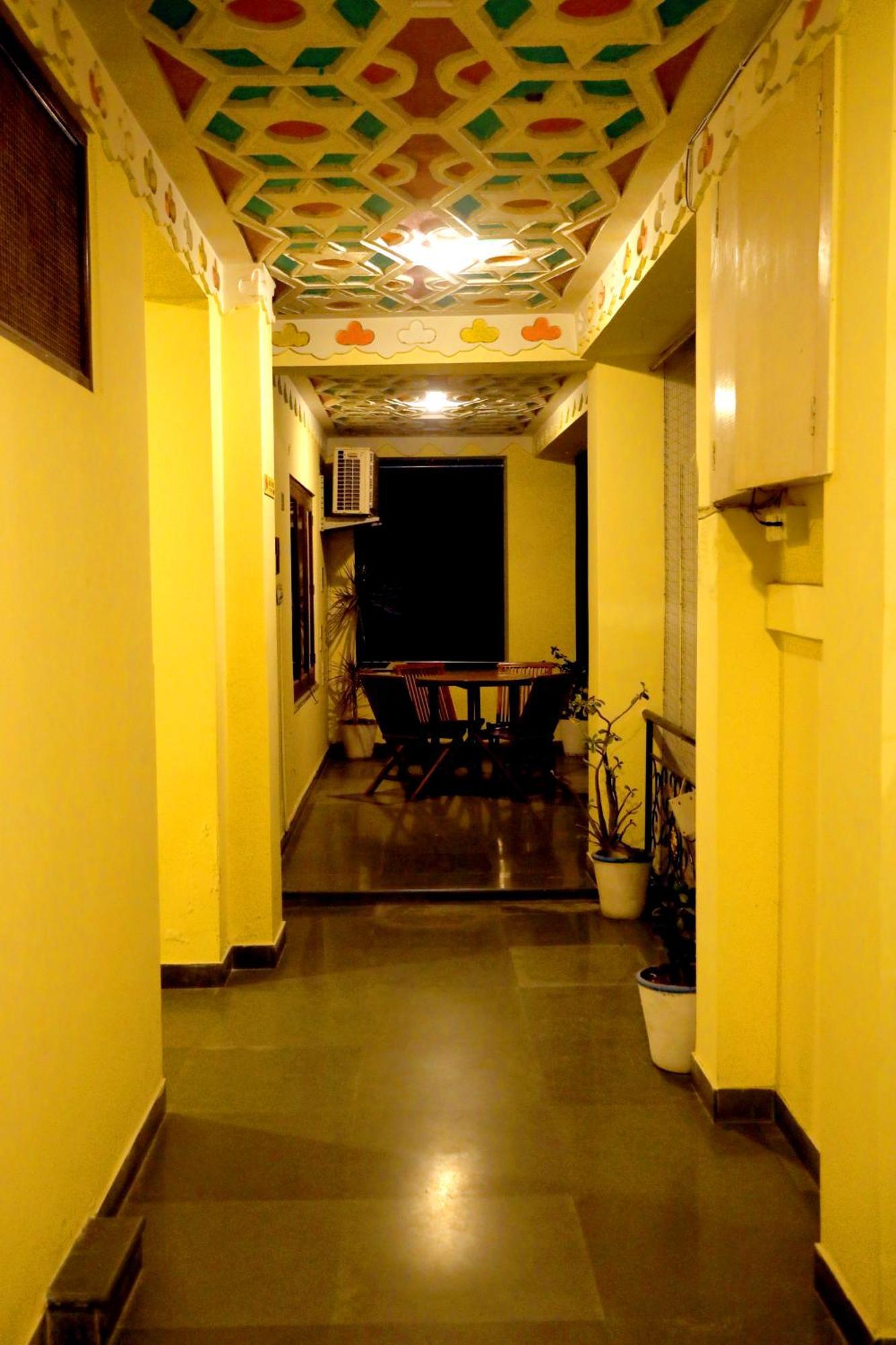 The Kesar Niwas Otel Udaipur Dış mekan fotoğraf