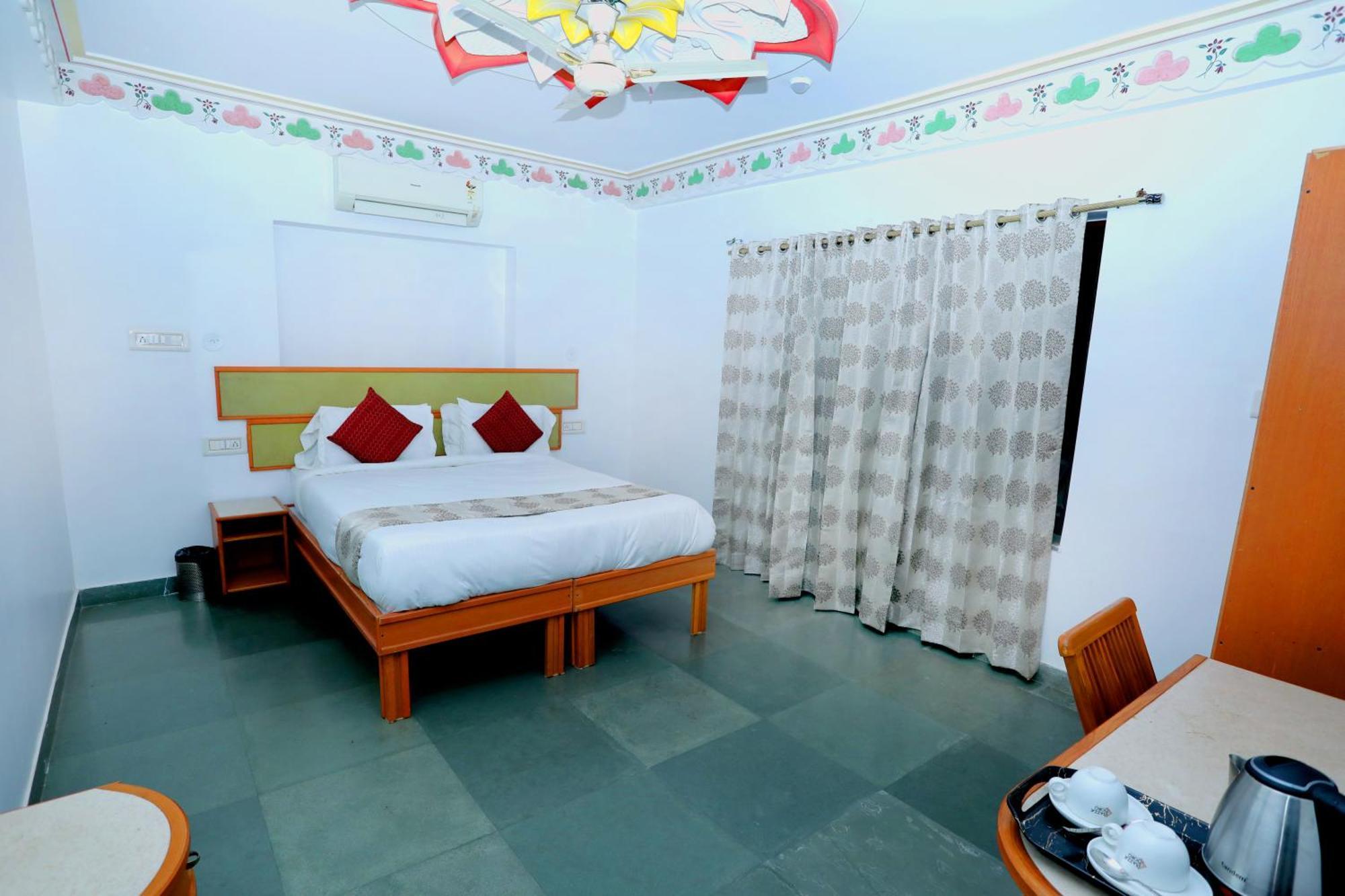 The Kesar Niwas Otel Udaipur Dış mekan fotoğraf
