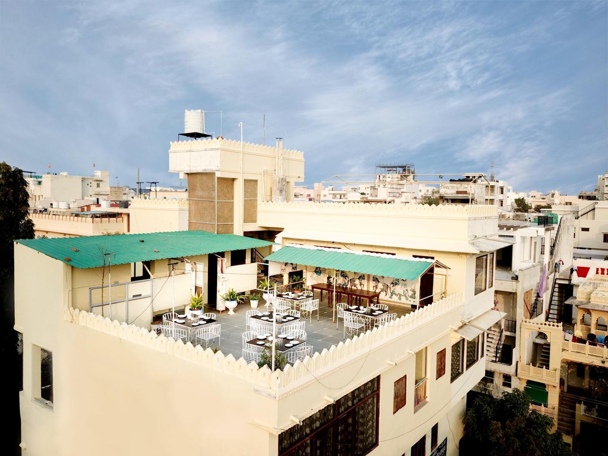 The Kesar Niwas Otel Udaipur Dış mekan fotoğraf